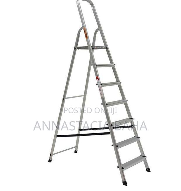 Lightweight Aluminium Step Ladder - 7 Steps - main view