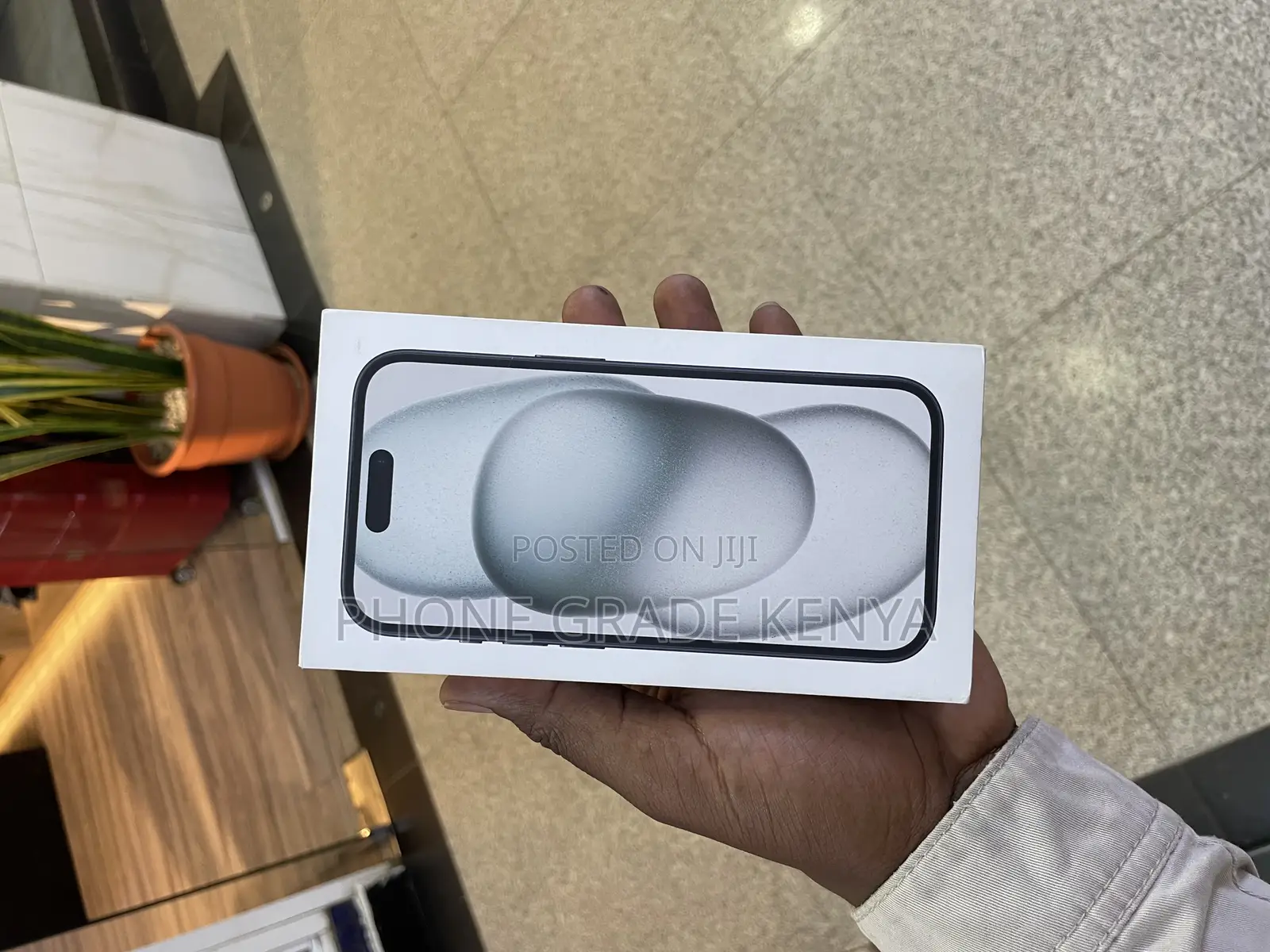 New Apple iPhone 15 128 GB Black