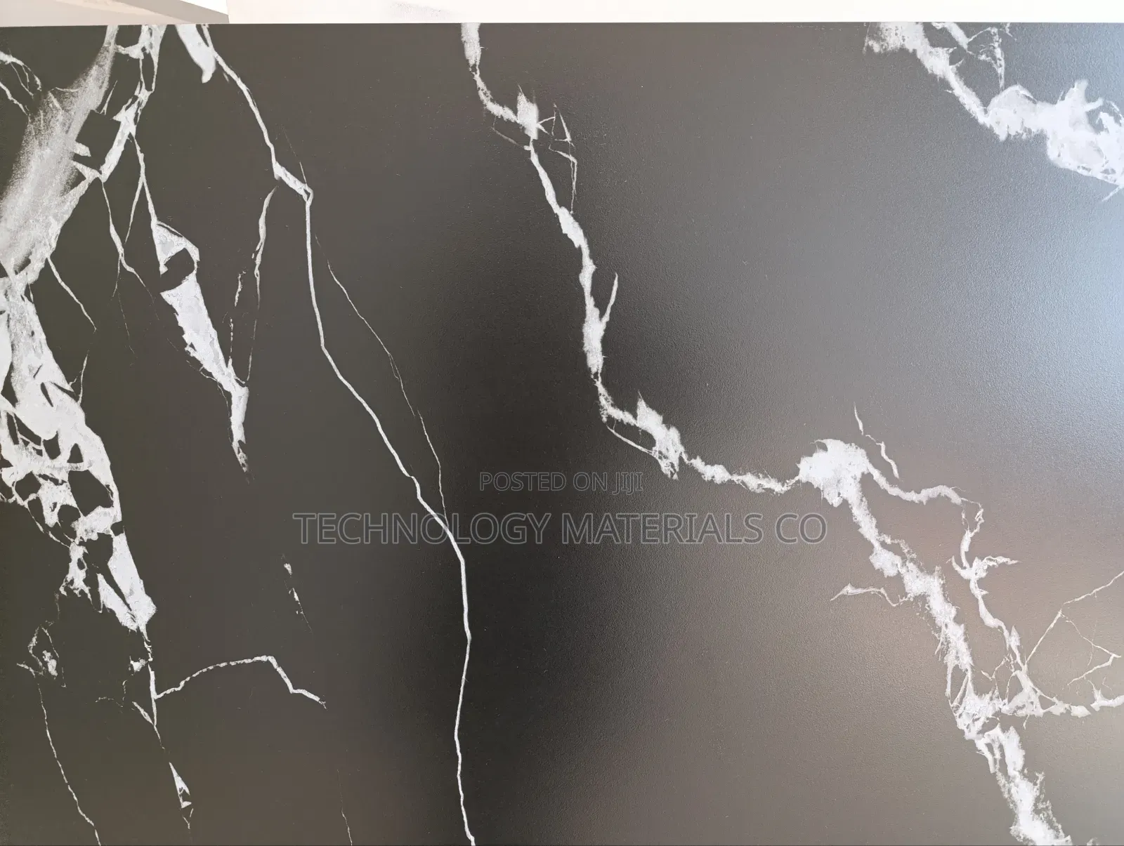Nero Marquina Sintered Stone Island(8.5ft * 3.9ft * 18mm)