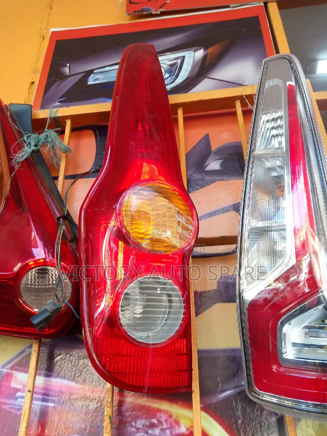 Daihatsu Mira Taillight 2011/2012