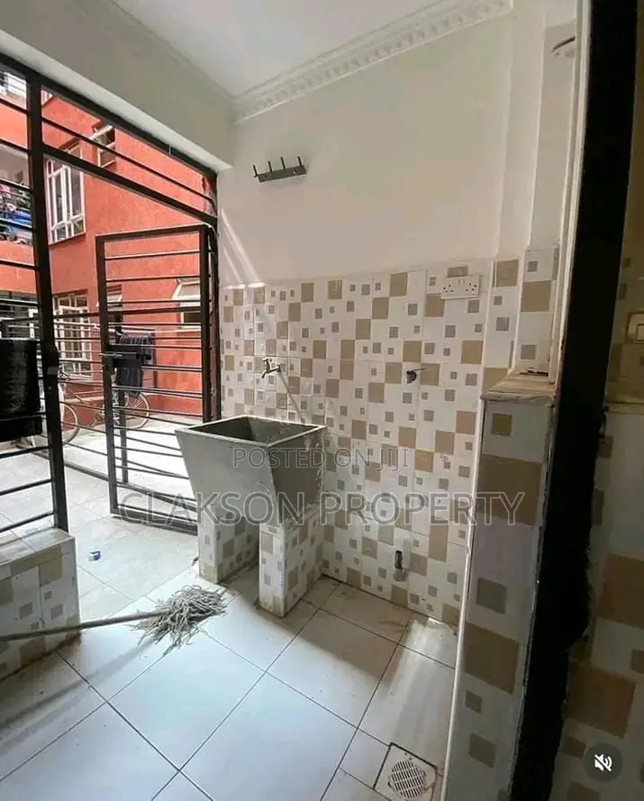 2bdrm Apartment in Ngongrod, Kilimani for rent