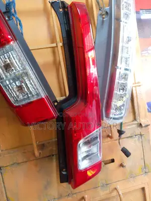 Daihatsu Move Taillight