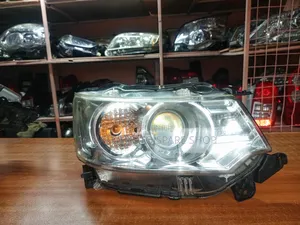 Stingray Wagon Zenon Rhs Headlight