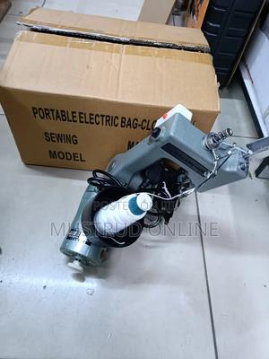 Bag Closer Machine - main view