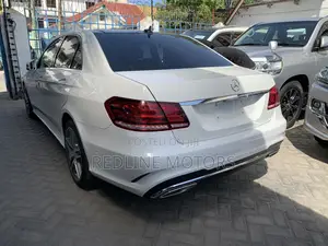 Mercedes-Benz E250 2016 Off white