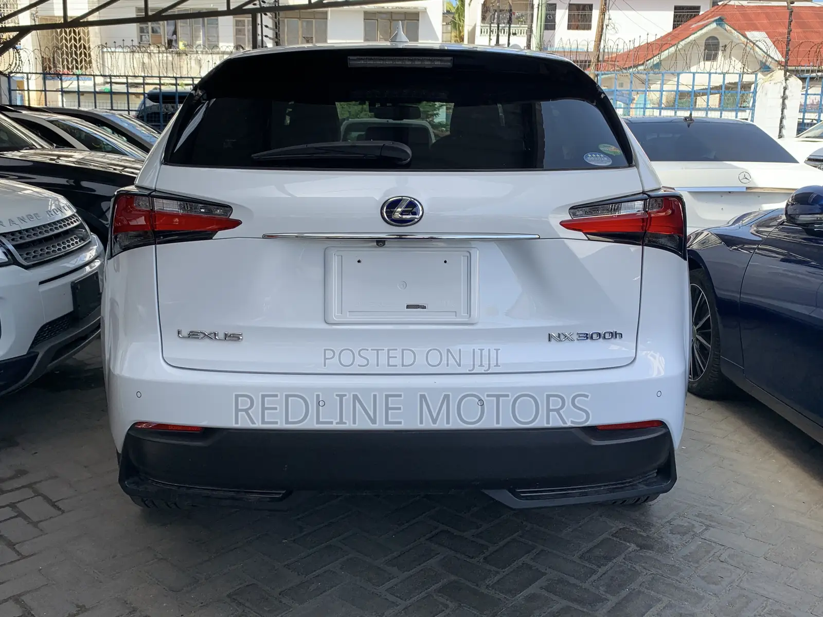 Lexus NX 300h Base 4x4 (2.5L 4cyl 2A) 2016 Off white