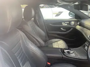 Mercedes-Benz E250 2018 Off white