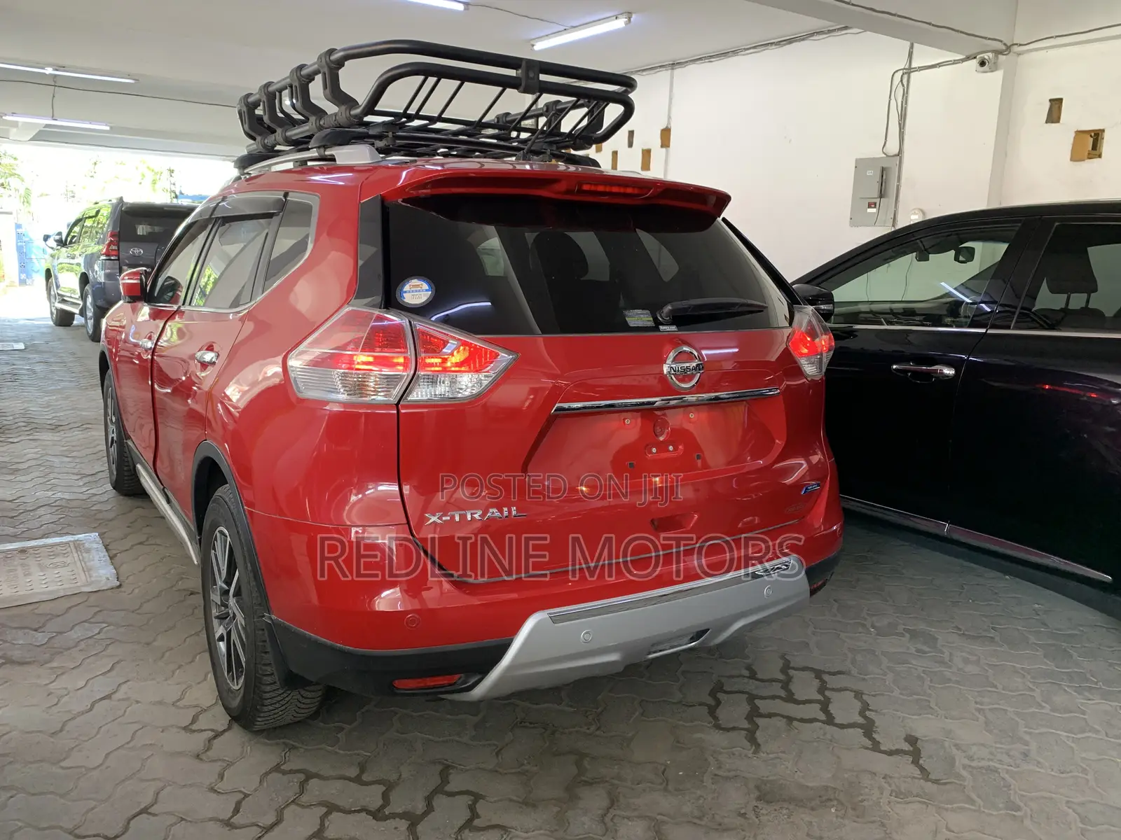 Nissan X-Trail 2.0 Petrol FWD 2016 Red