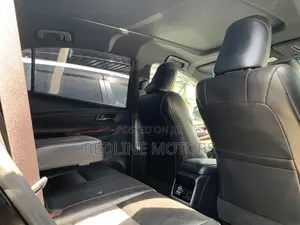 Toyota Harrier 2.0 2017 Matt Black