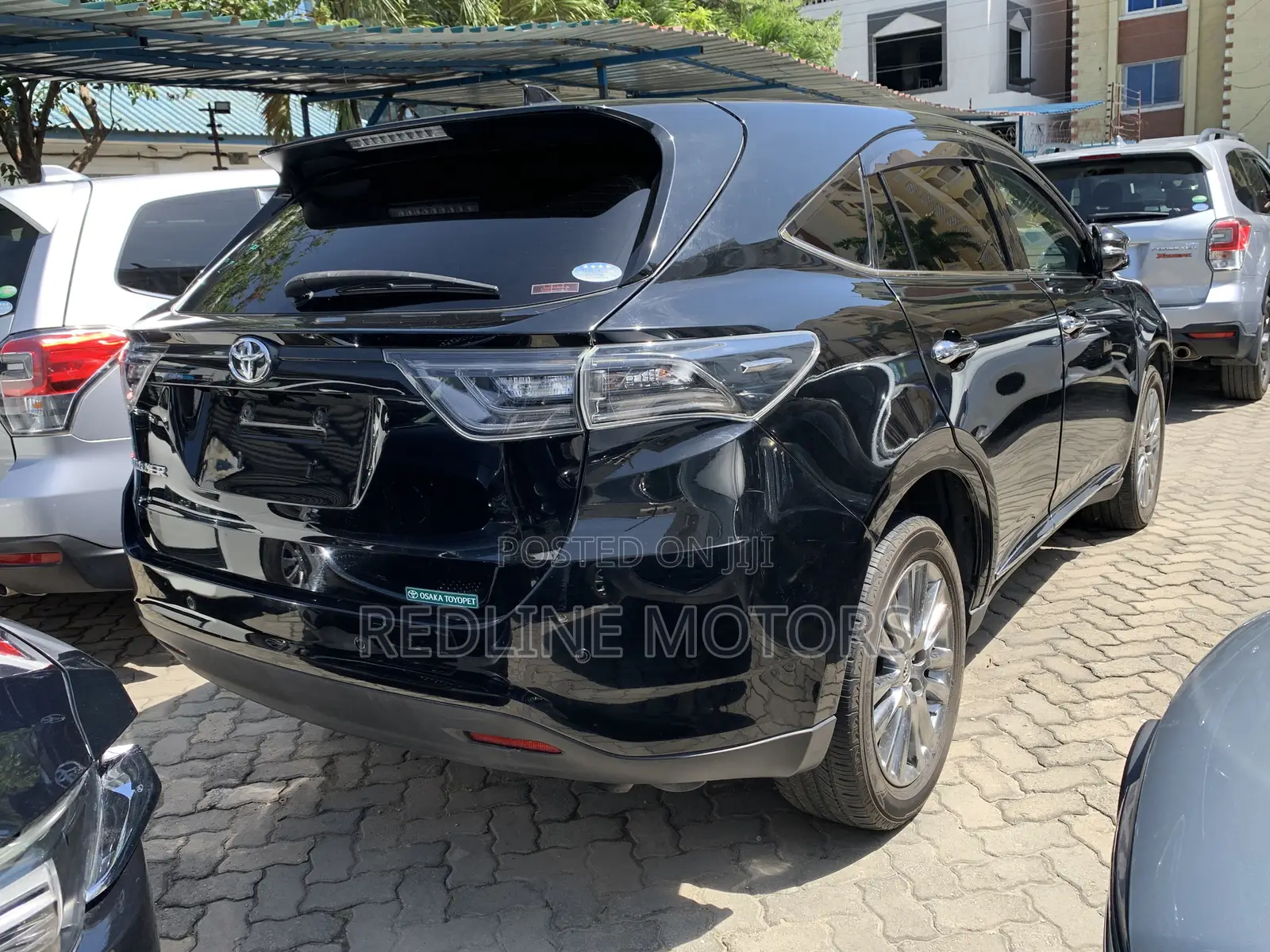 Toyota Harrier 2.0 2017 Matt Black