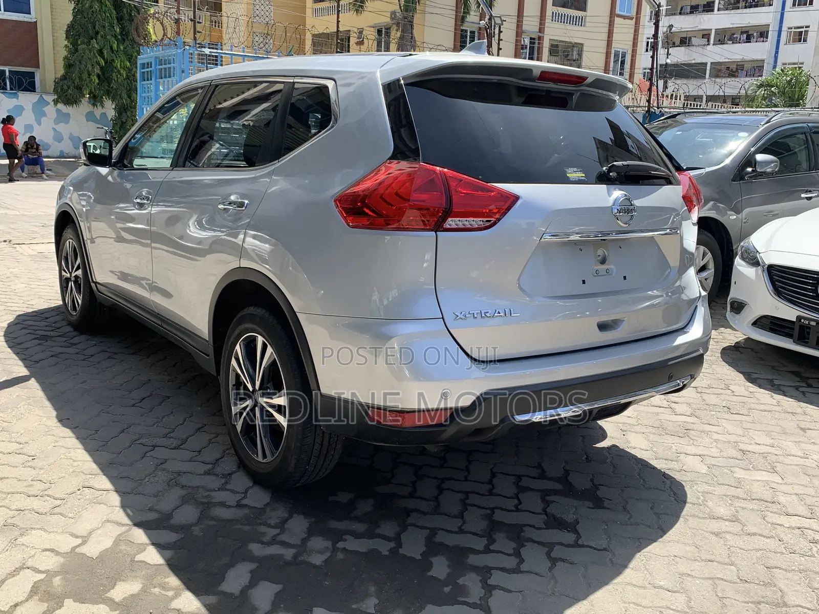 Nissan X-Trail 2.0 Petrol FWD 2017 Silver