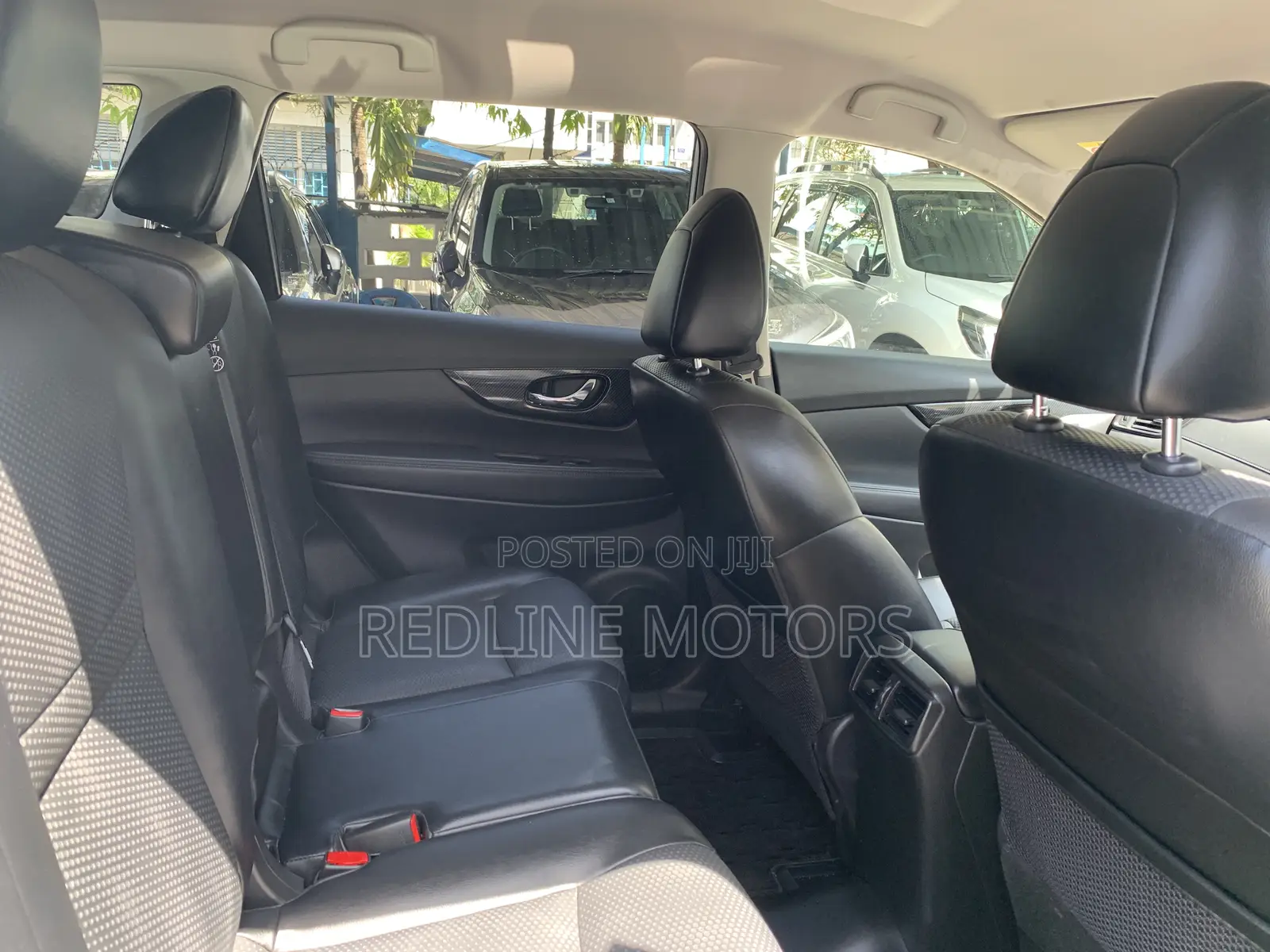 Nissan X-Trail 2.0 Petrol FWD 2017 Silver