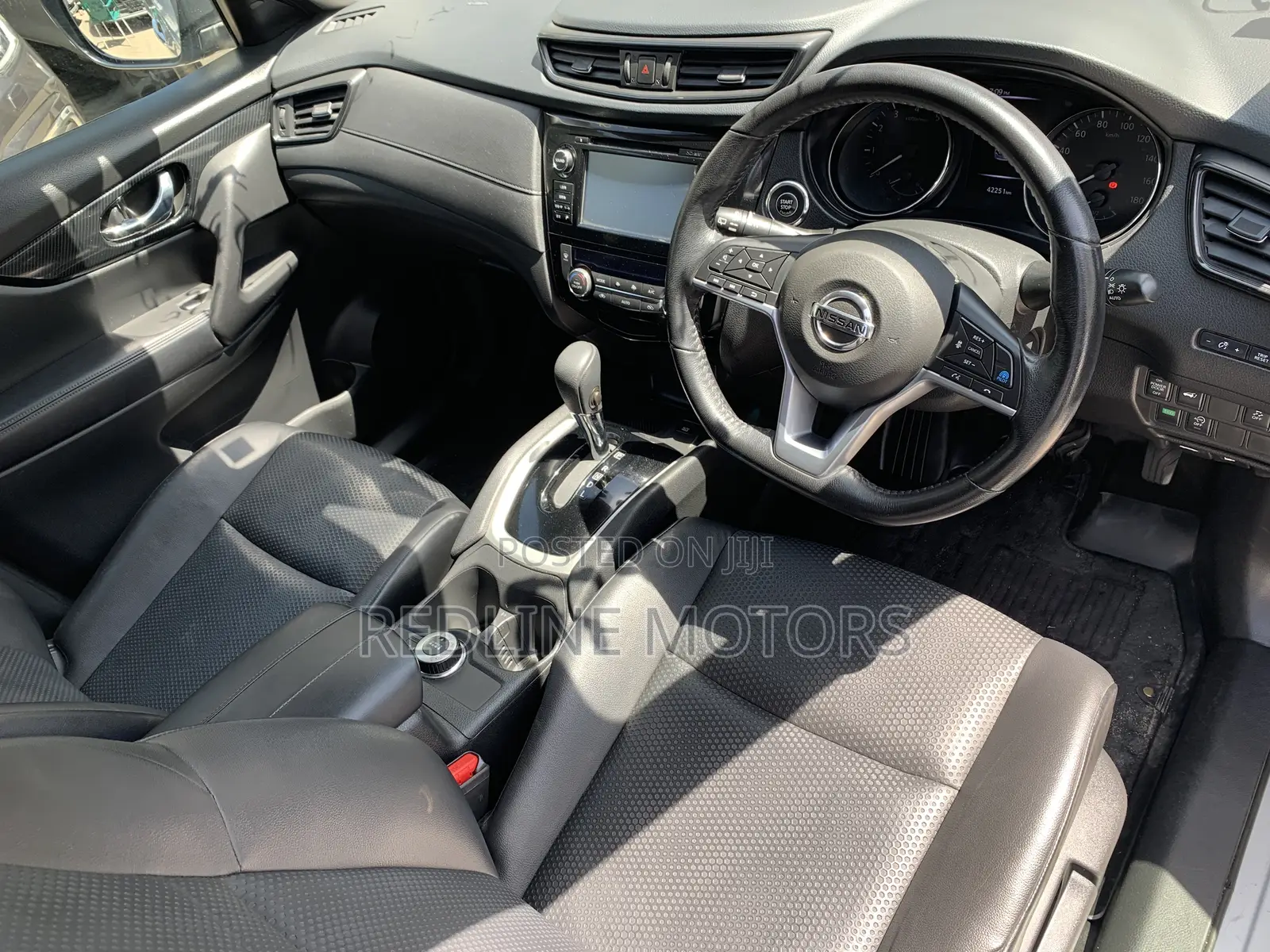 Nissan X-Trail 2.0 Petrol FWD 2017 Silver