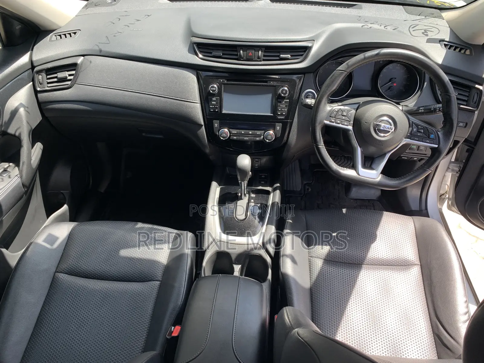 Nissan X-Trail 2.0 Petrol FWD 2017 Silver