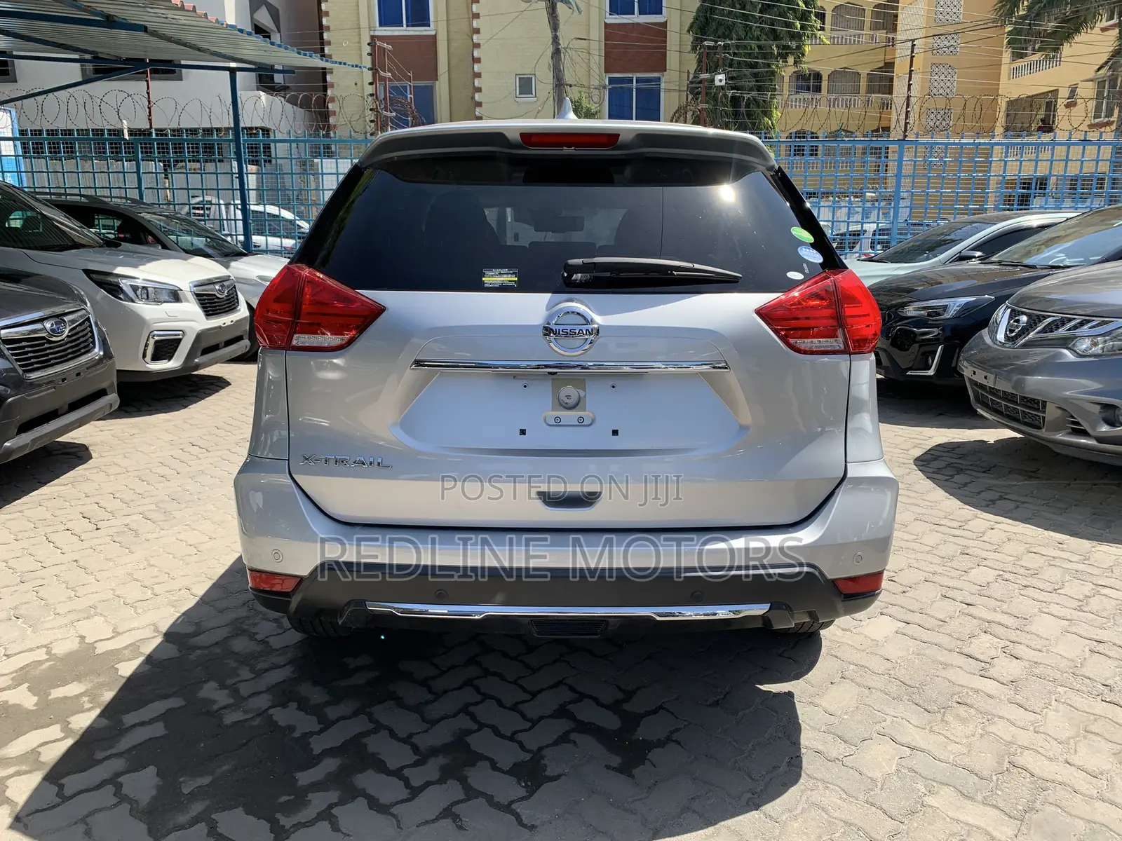 Nissan X-Trail 2.0 Petrol FWD 2017 Silver