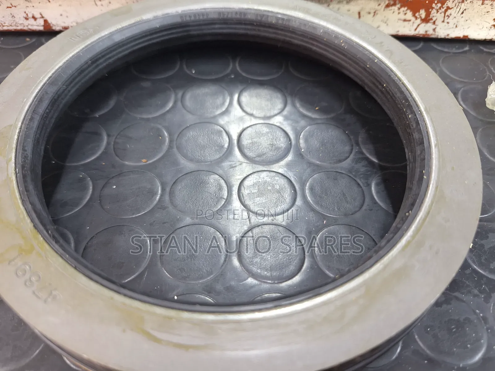Fuso FI Wheel Hub Seals Front and Rear