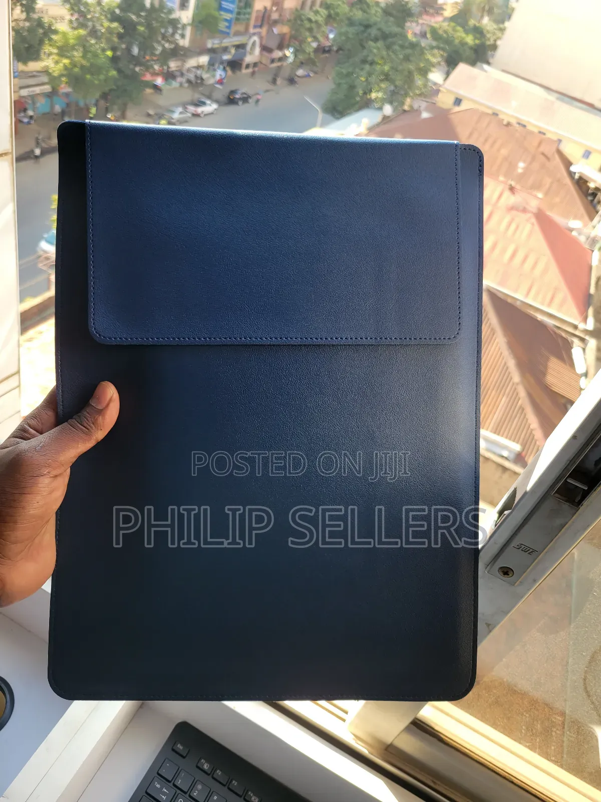 Made of Soft PU Leather, a Sturdy Stitching Provides Your Ma