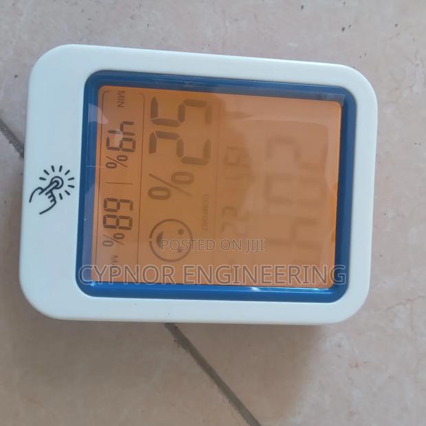 Nursery Safe Humidity Meter With Thermometer - main view