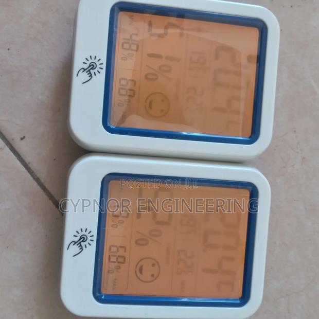 Thermometer With Humidity Sensor for Office - main view