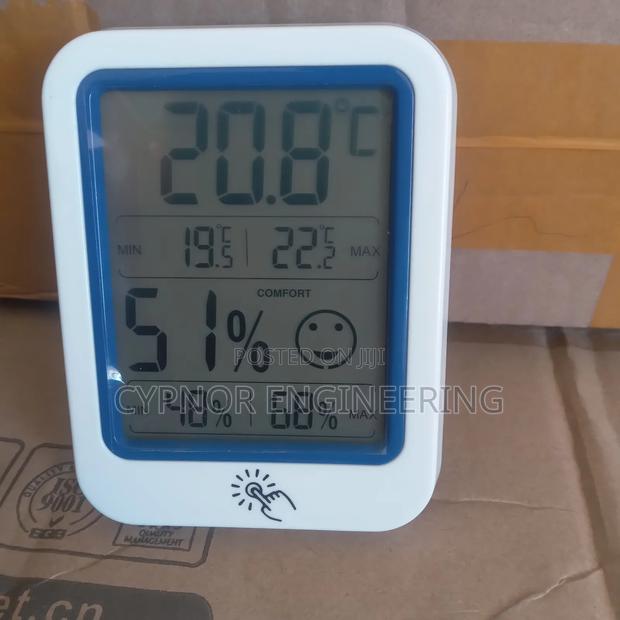 Laboratory Humidity and Temperature Measuring Device