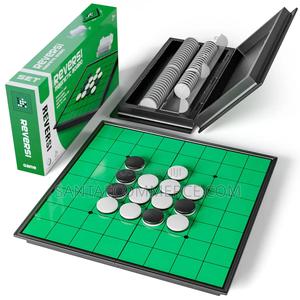 Magnetic Reversi Board Game - thumbnail 2