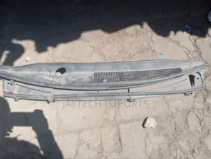 Ractis 2012 Wiper Panel