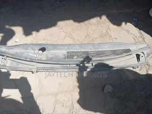 Ractis 2012 Wiper Panel