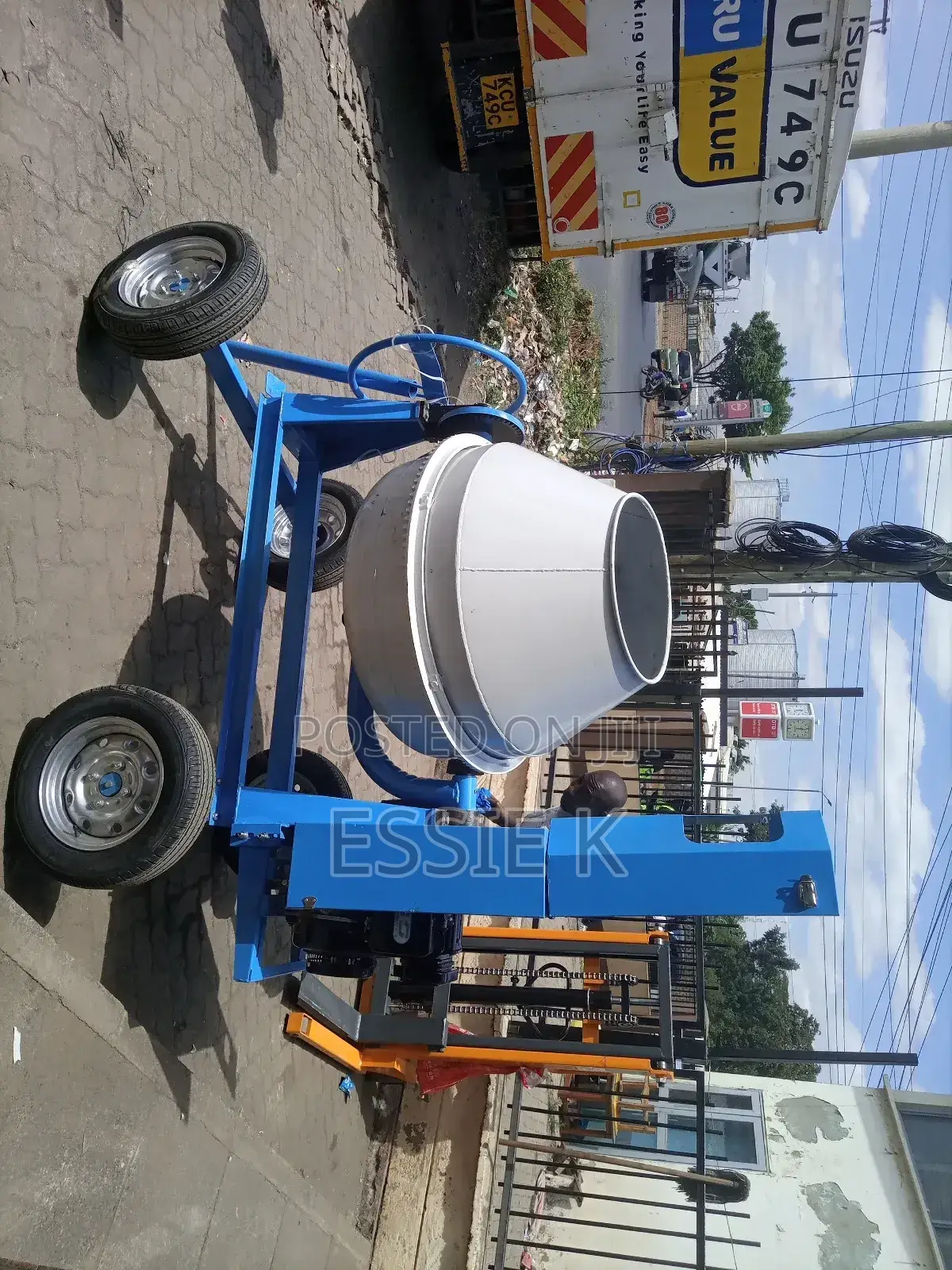 Concrete Mixer.Capacity 400ltrs