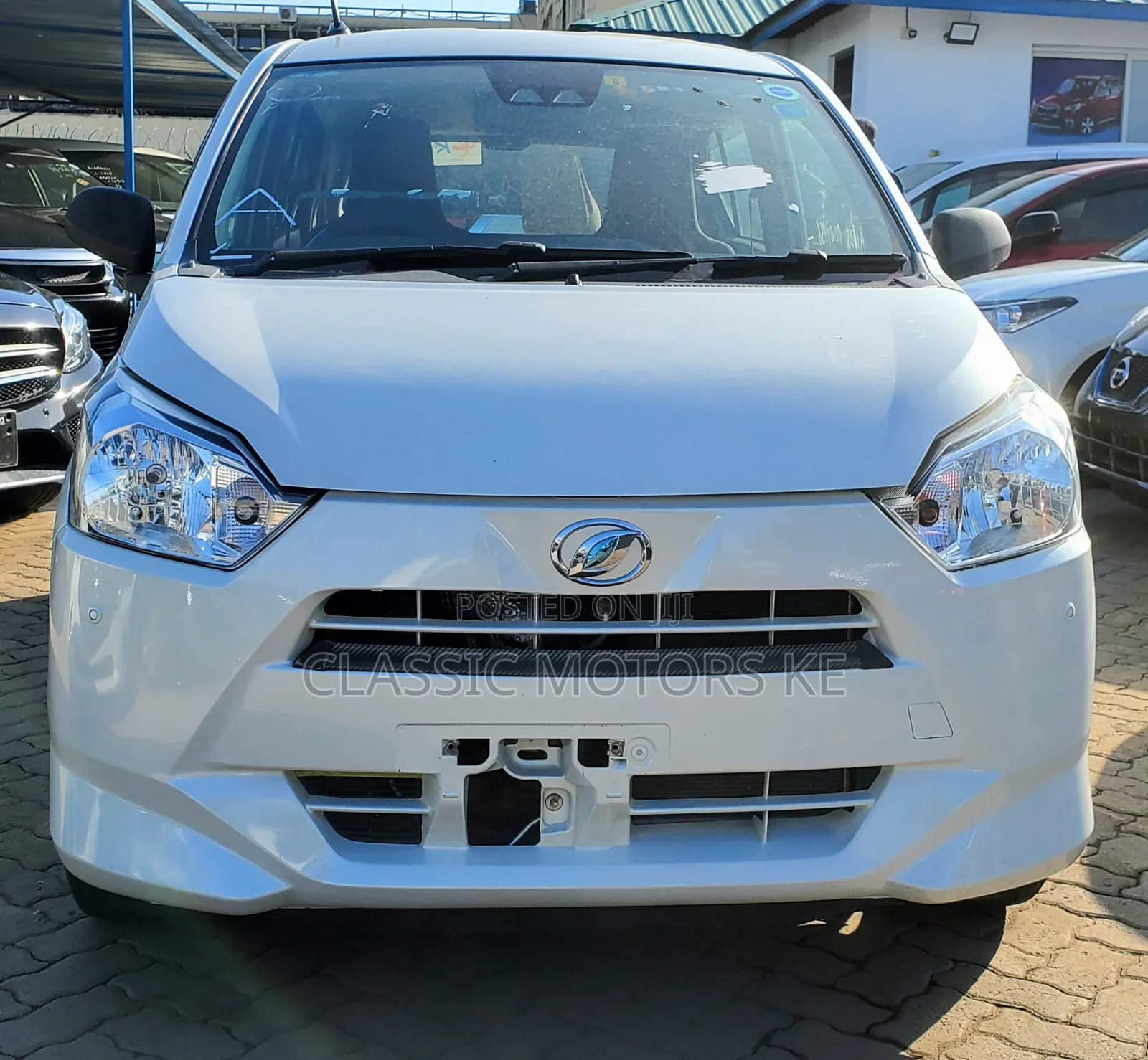 Daihatsu Mira 2018 White