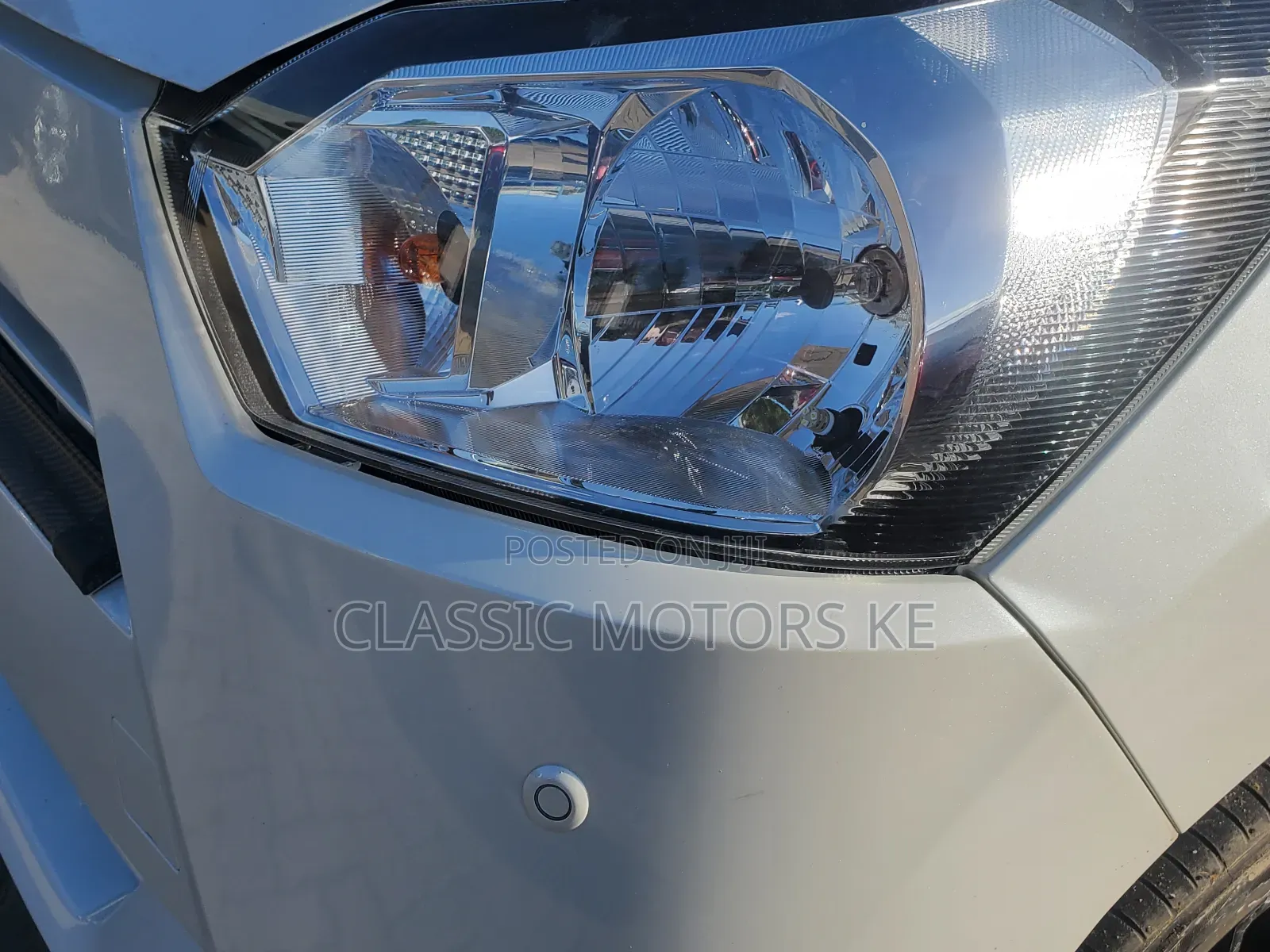 Daihatsu Mira 2018 White