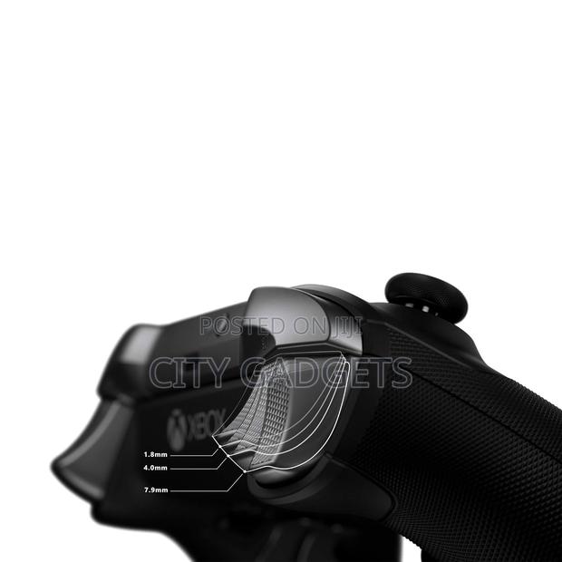 Microsoft Bluetooth Elite Series 2 Controller - thumbnail 3