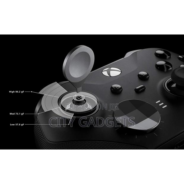 Microsoft Bluetooth Elite Series 2 Controller - thumbnail 4