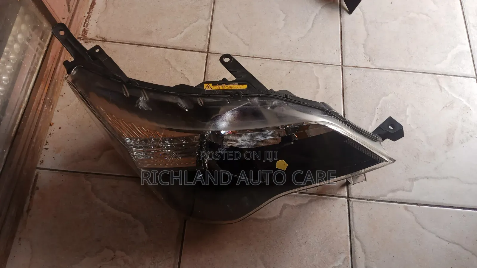 Headlight for Spade Xenon. 52-261