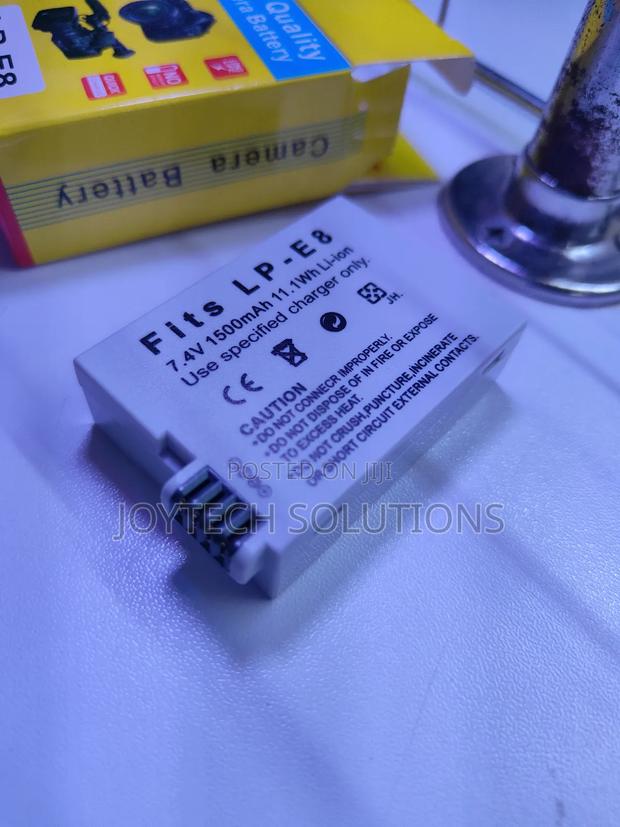 Canon 550D Camera Battery - thumbnail 2