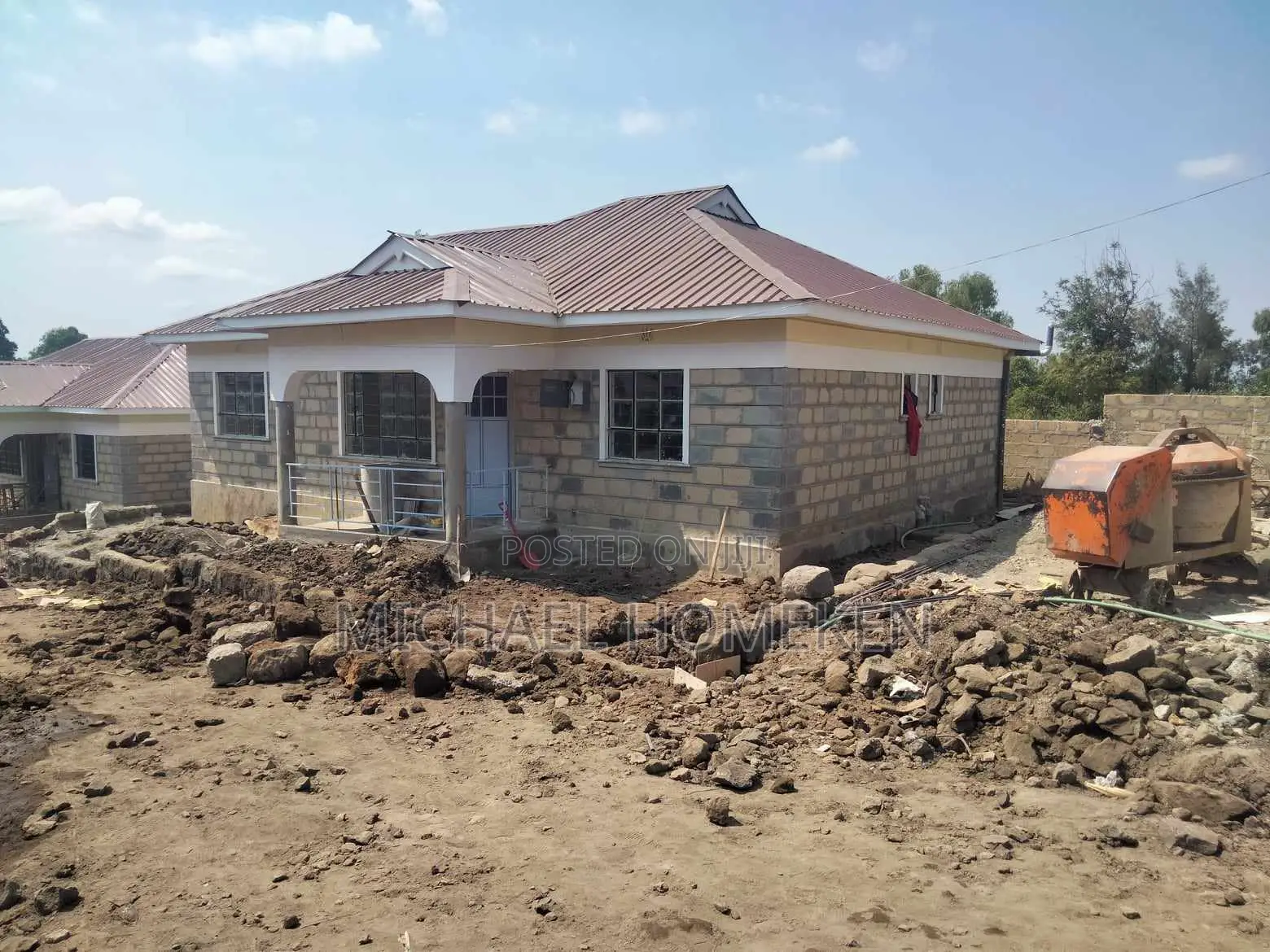 3bdrm Bungalow in Matasia for sale