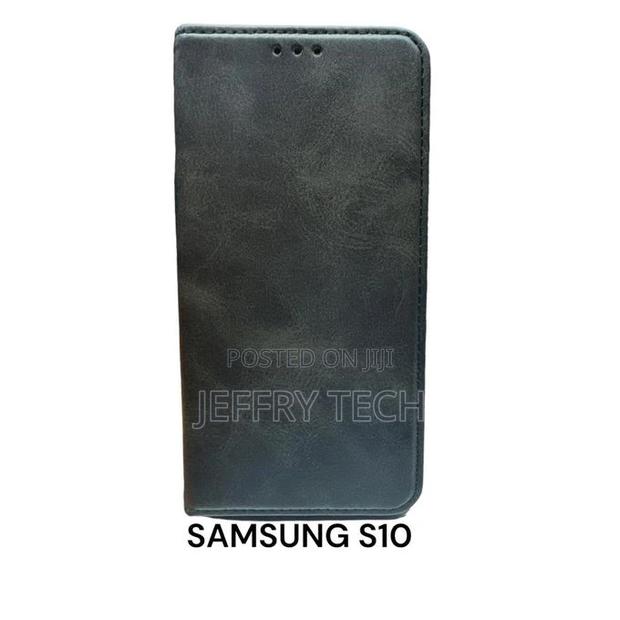 Compatible Samsung S10 Flip Case Black