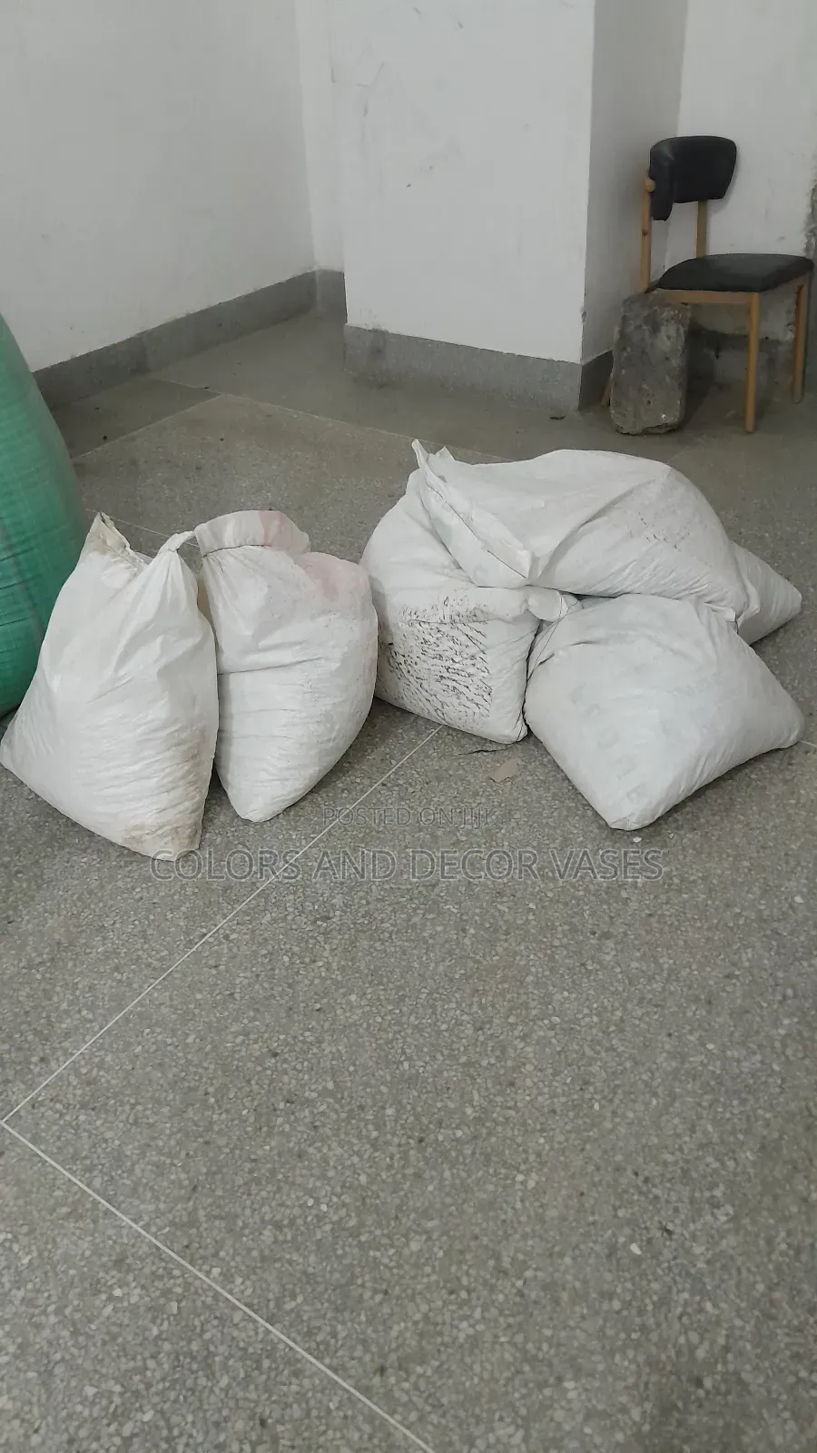 White Decorative Pebble Stones KSH 2500 25kg