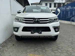 2018 Toyota Hilux in White: Unmatched Durability and Performance
