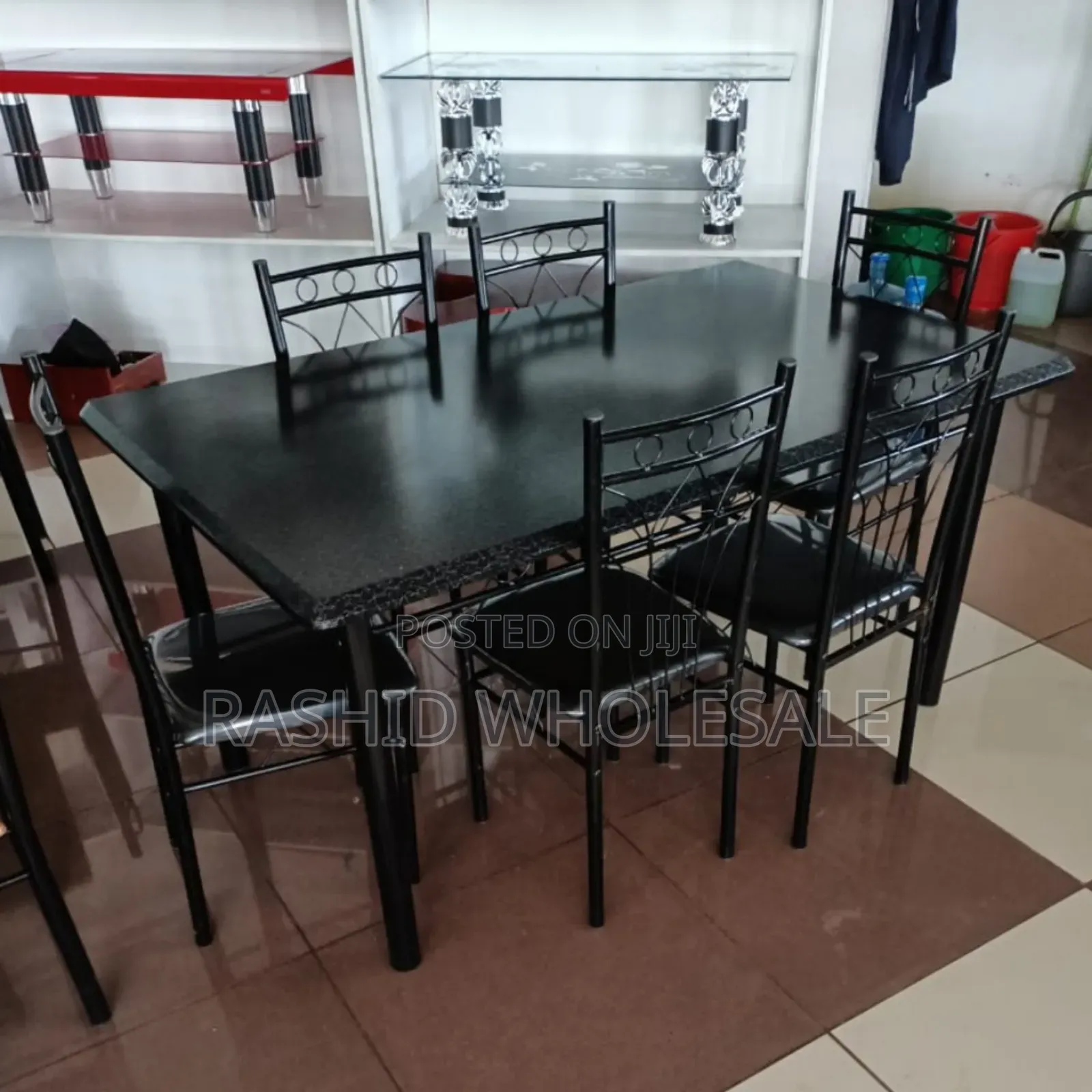Black Dining Table, 6 Sits
