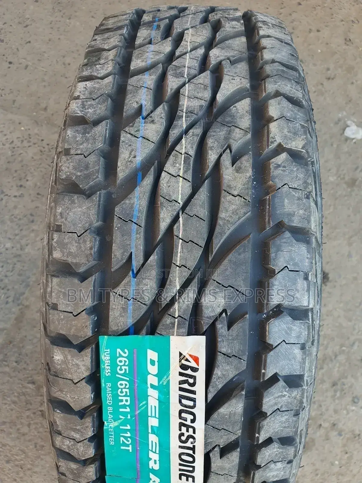 265 /70 R16 Bringstone TYRES (JAPAN)