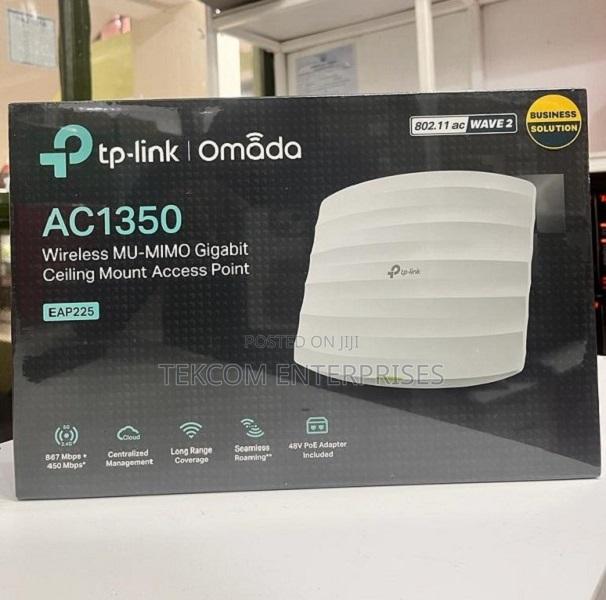 Tp-Link Eap225 Omanda Ac1350 Wireless Access Point - main view