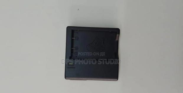 Nikon Mh-61 Battery Charger - thumbnail 2
