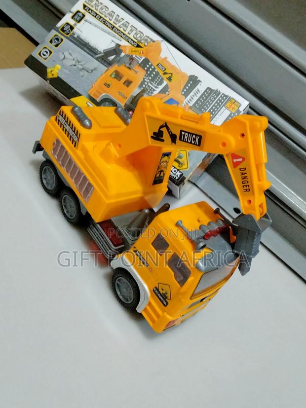 Battery Operated Excavator Toys - thumbnail 3