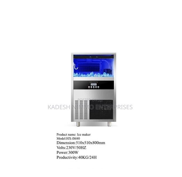 Powerful Ice Maker Machine - main view