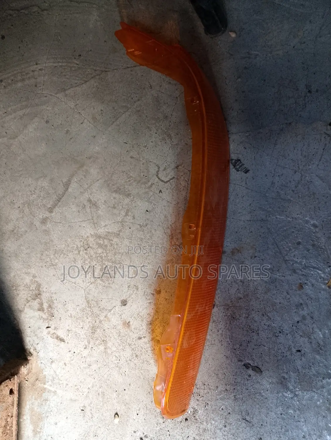 Toyota Hiace Shark 5l/3l Bumper Lens