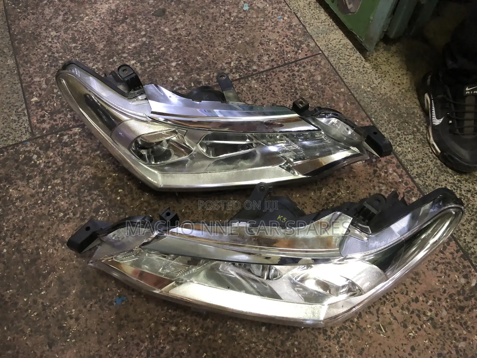 Toyota Fielder 165 Headlight Non Xenon