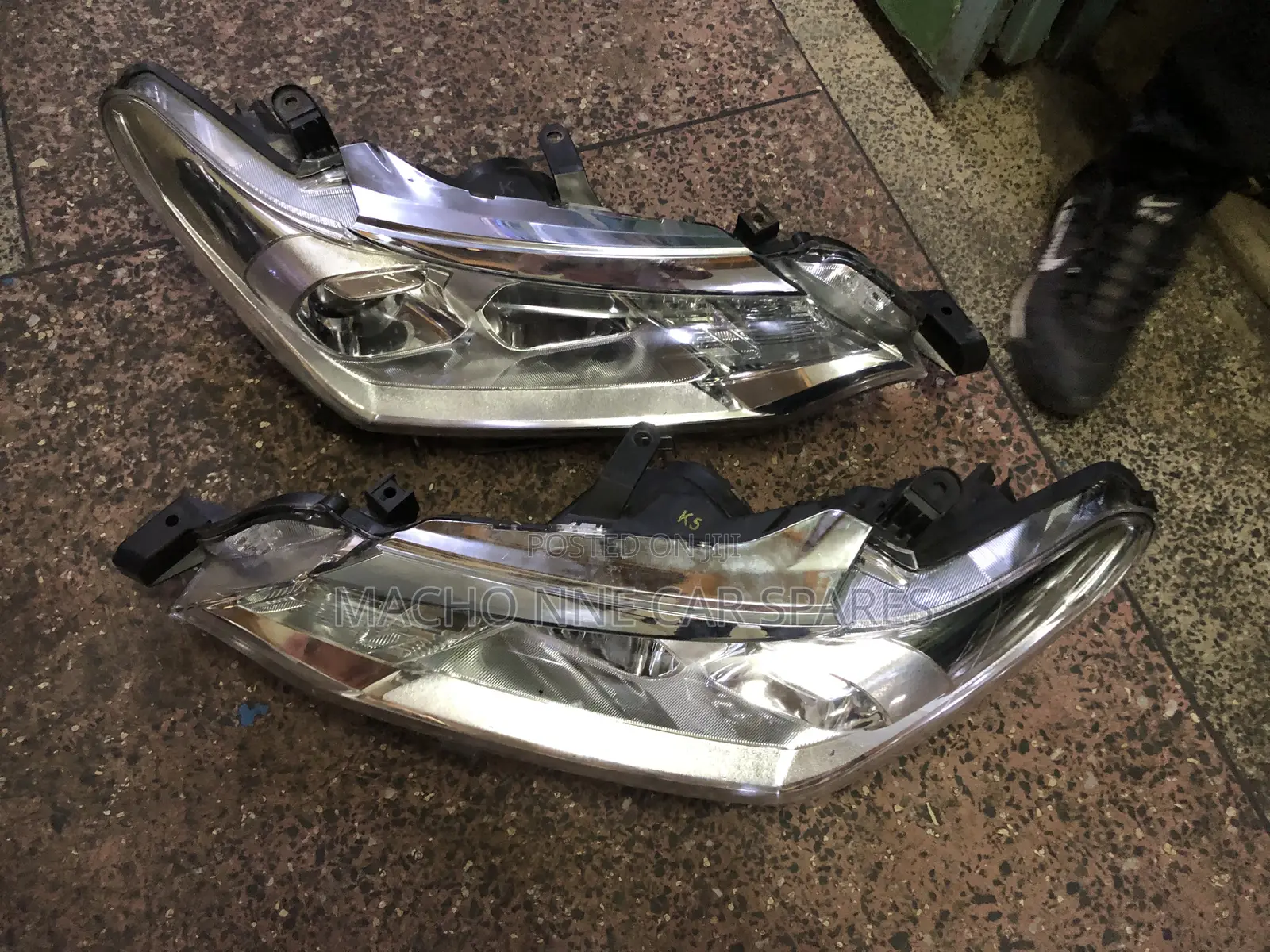 Toyota Fielder 165 Headlight Non Xenon