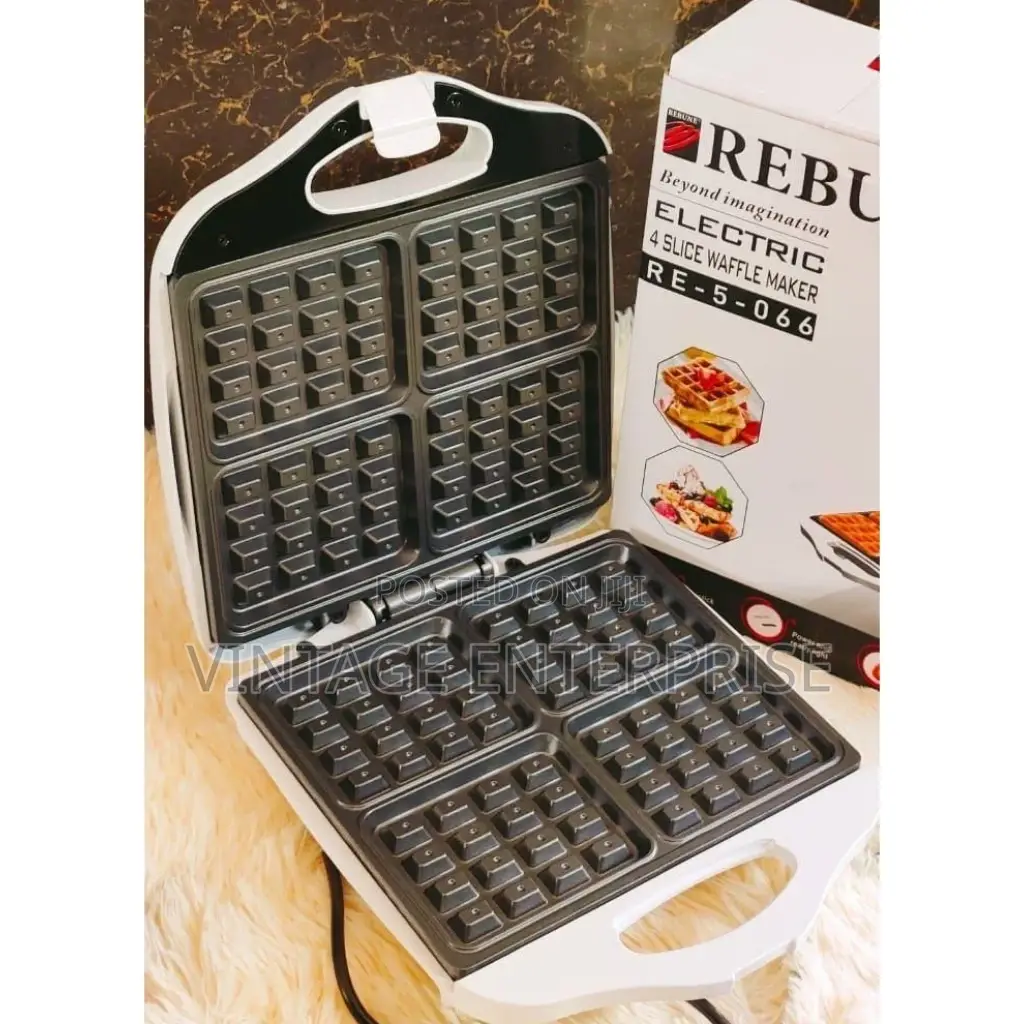 Four Slice Electric Waffle (4 by 1) .