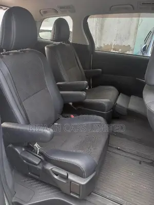 Toyota Estima 2017 White