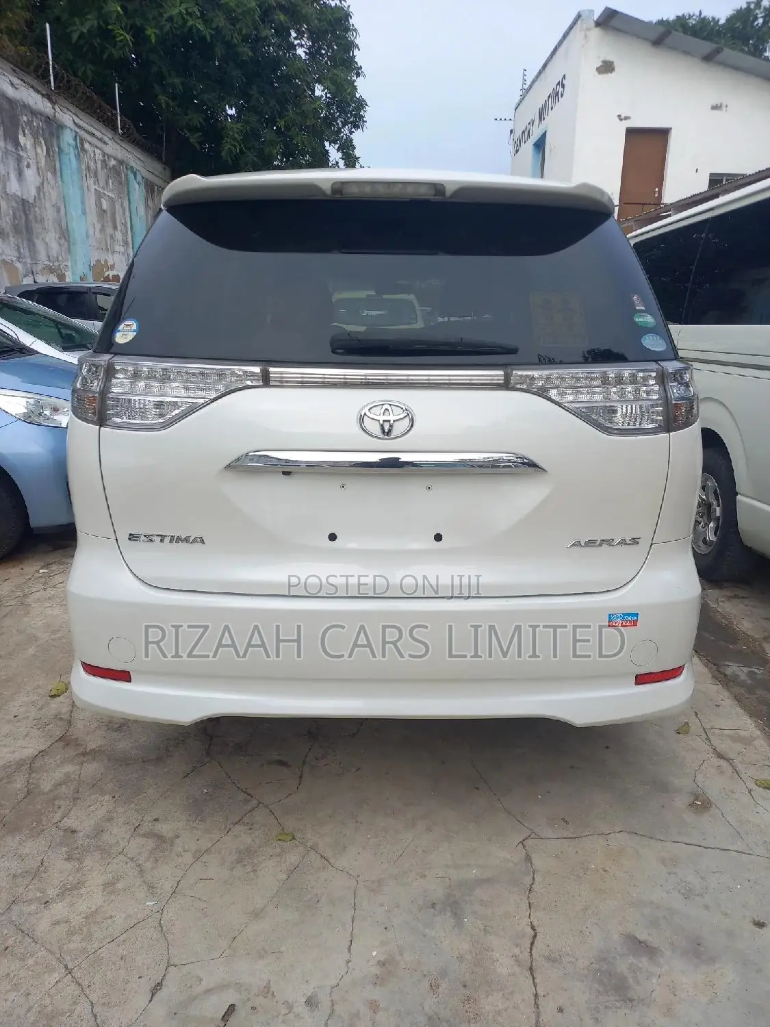 Toyota Estima 2017 White